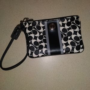 Coach Wristlet/Coin PouchColor/Black & White
